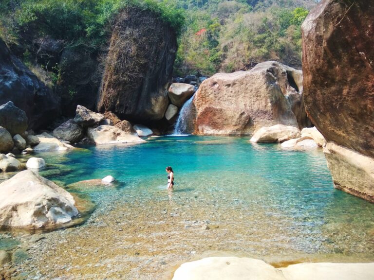 הודו עם ילדים- הטרק אל גן העדן הנסתר