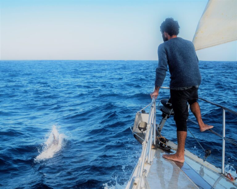 לנדוד, לנדוד- יואב נבו, סיפורו של נווד מודרני