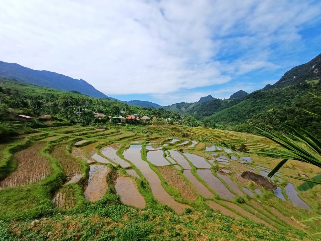 צפון וייטנאם עם ילדים